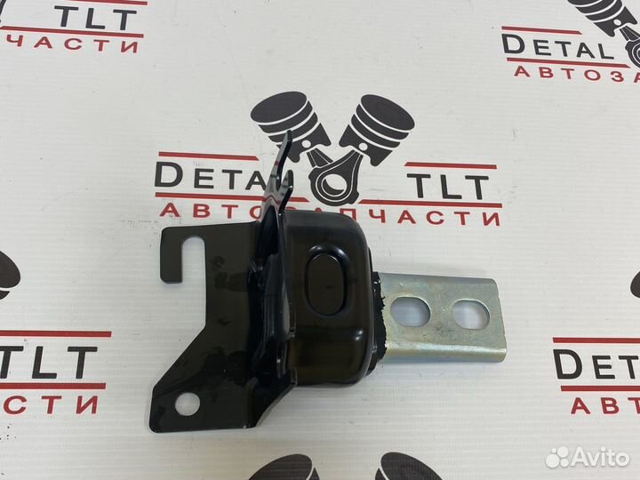 Опора двигателя Левая веста 8450006299