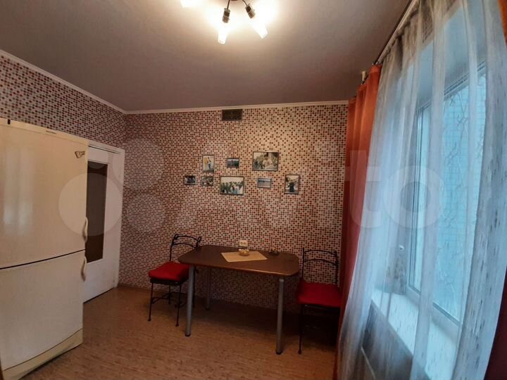 3-к. квартира, 68 м², 1/10 эт.