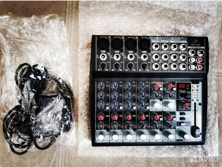 Микшер Behringer Xenyx 1202fx и 1002fx