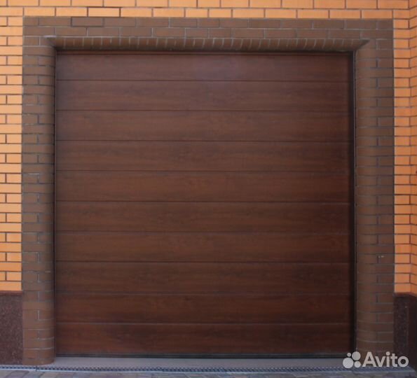 Секционные ворота