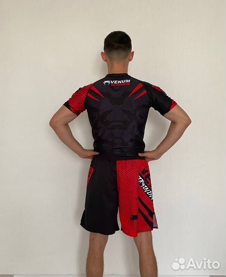 Комплект Venum Training Camp рашгард + шорты