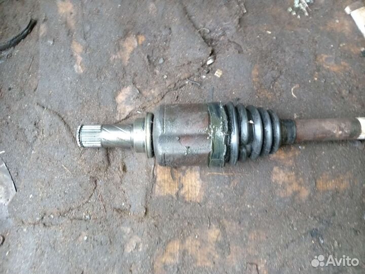 Привод передний левый Renault Megane III