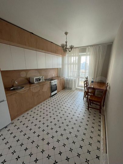 2-к. квартира, 67 м², 12/17 эт.