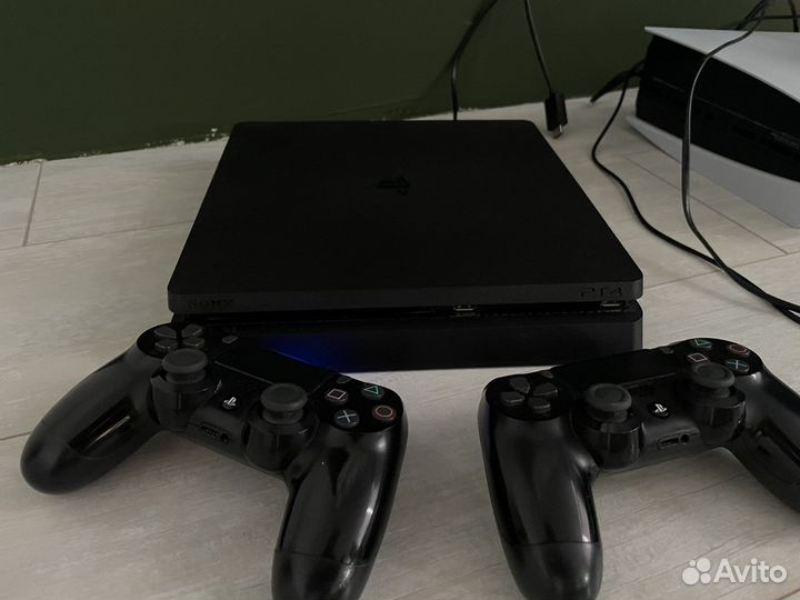 Sony Playstation 4 slim
