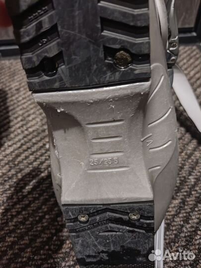 Горнолыжные ботинки Salomon 25.5