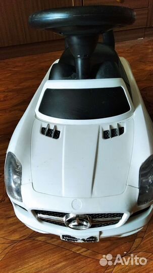 Машинка- каталка Mercedes-Benz