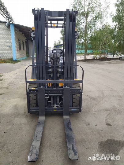 Вилочный погрузчик UN Forklifts FD35T, 2023