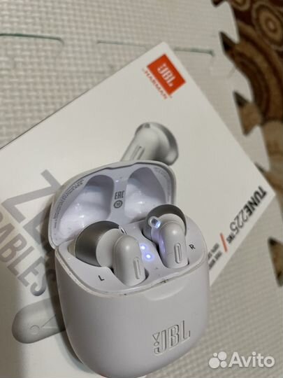 Беспроводные наушники jbl tune 225 tws