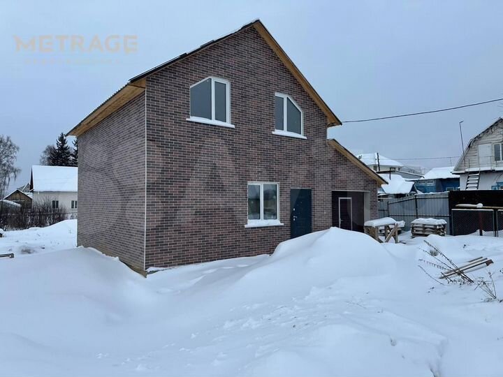 Дом 126 м² на участке 8 сот.