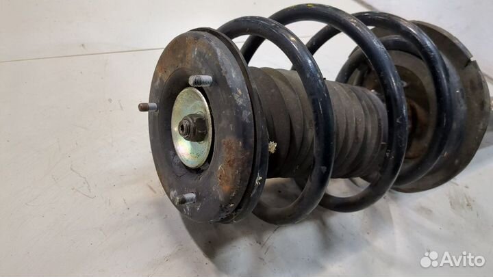 Амортизатор подвески левый передний BMW 7 E38