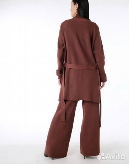 Костюм женский