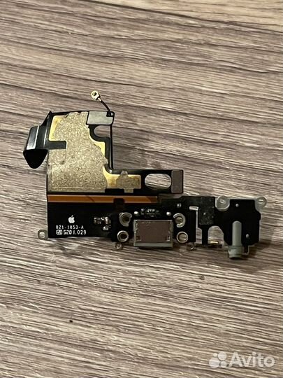Плата зарядки iPhone 6