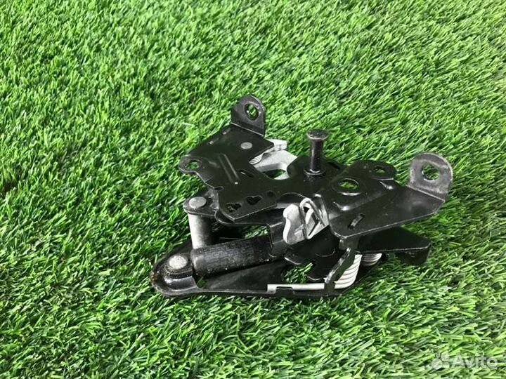 Замок капота правый Bmw 5 F10 N52B25 2011