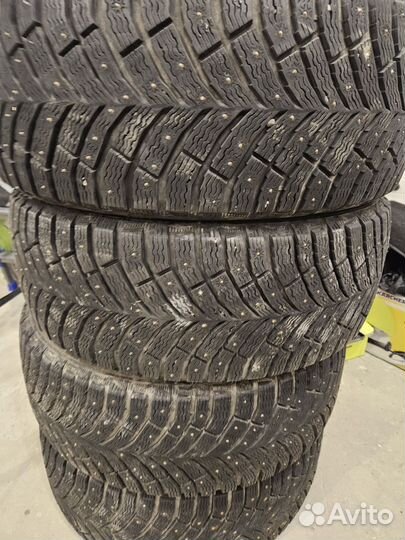 Michelin X-Ice North 4 225/45 R18