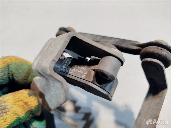 Датчик положения кузова задний Mercedes Cla-Class