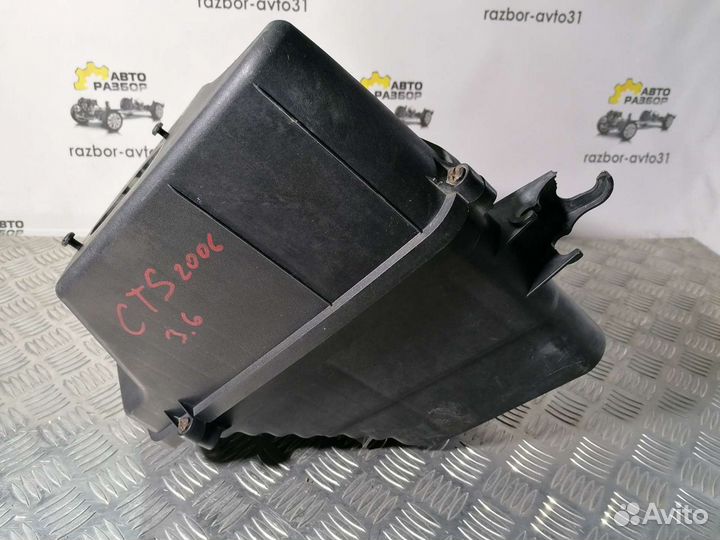 Cadillac CTS корпус воздушного фильтра