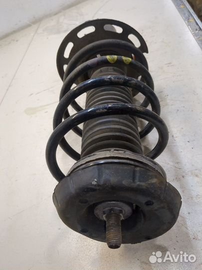 Амортизатор подвески правый передний Citroen C4 Cactus, 2015