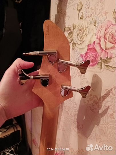 Бас гитара yamaha rbx270j