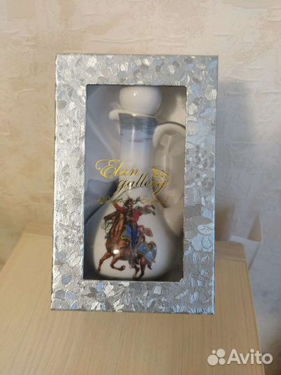 Сувенирный кувшинчик