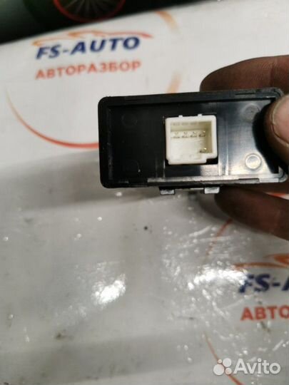 Блок управления зеркалами Chevrolet Captiva 2.2