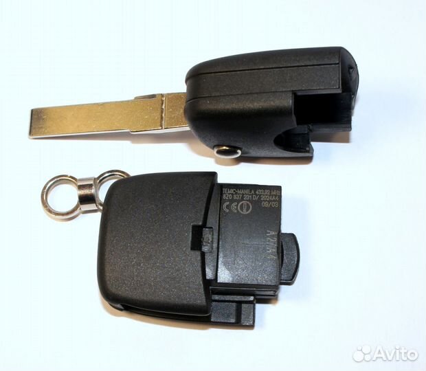 Ключ зажигани Audi A4 / 8Z0837231D / 3 кн, 433 Мгц