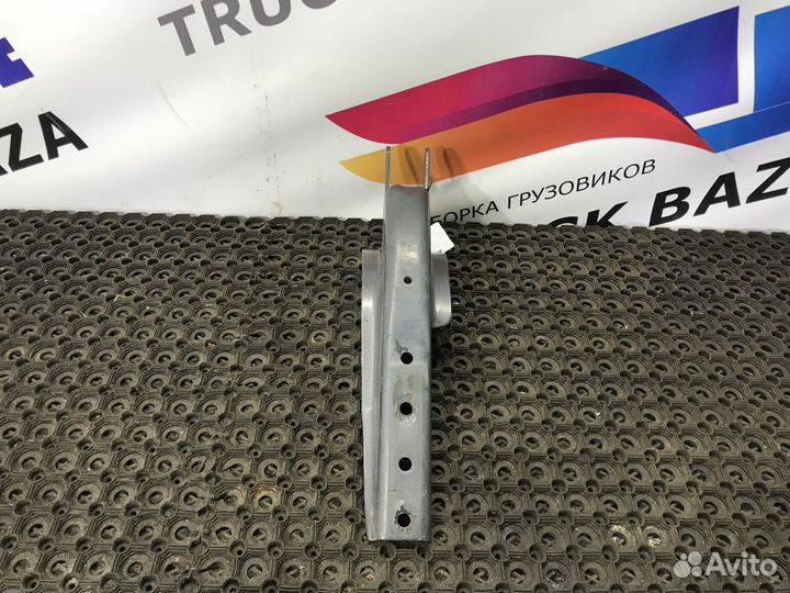 Кронштейн замка кабины левый