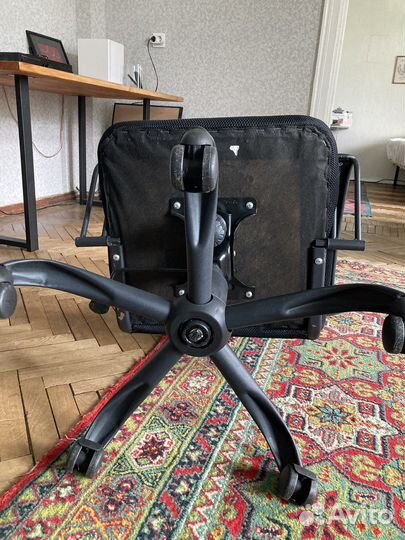 Компьютерное кресло