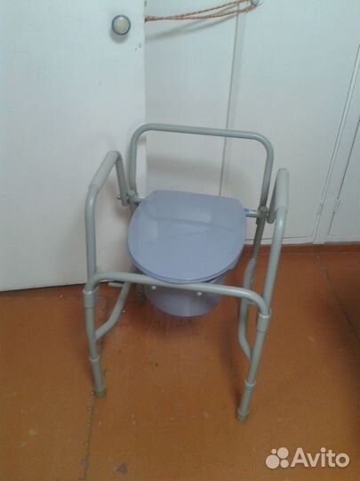 Кресло-туалет для инвалидов и пожилых людей (стул
