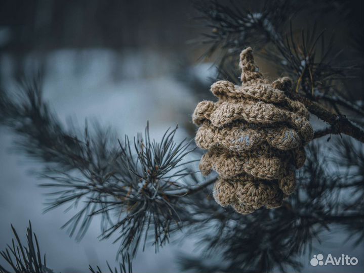 Вязаная шишка из джута