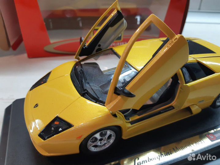 Модель автомобиля Lamborghini Murcielago 1:24