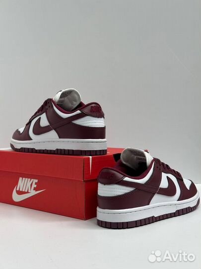 Кроссовки Nike dunk бордовые 4