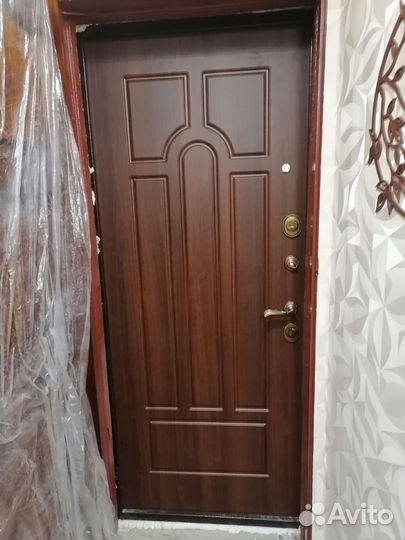 Дверь входная металлическая