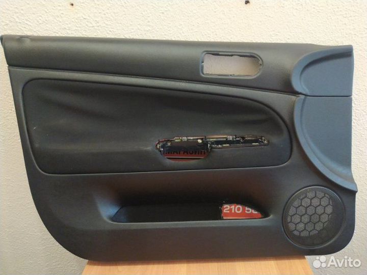 Обшивка двери передняя левая Volkswagen Passat B5+