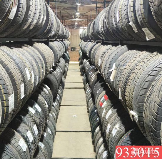 Toyo Observe GSi-5 215/70 R16 96M