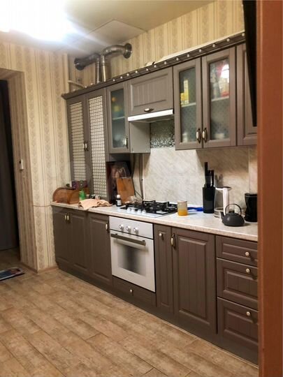 2-к. квартира, 58 м², 1/9 эт.