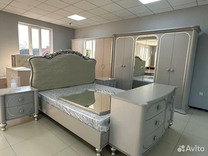 Спальня Вена (6-ти дверная)