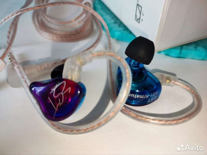 Гибридные наушники KZ ZST pro гарнитура новые