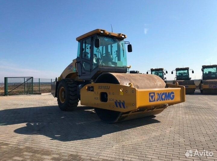 Дорожный каток XCMG XS183, 2023