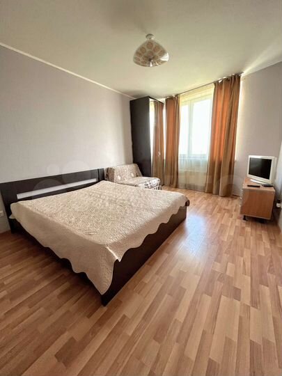 1-к. квартира, 42 м², 7/18 эт.