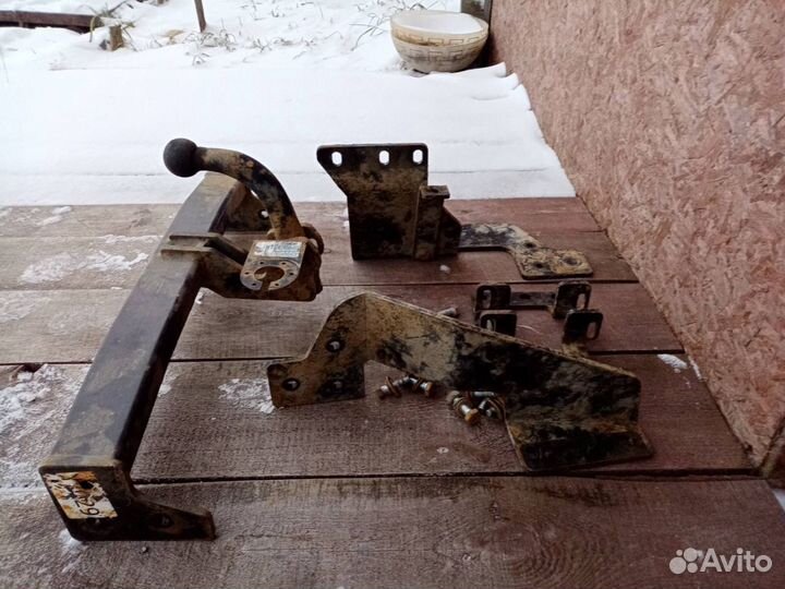 Фаркоп на mitsubishi outlander