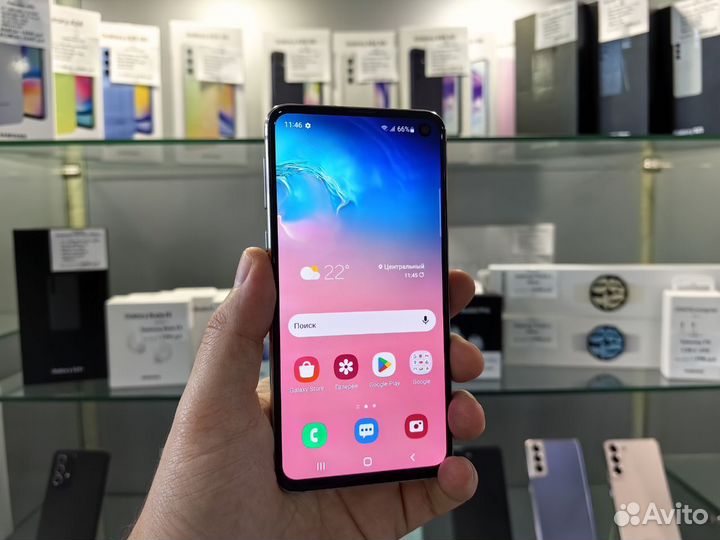 Samsung Galaxy S10e, 6/128 ГБ