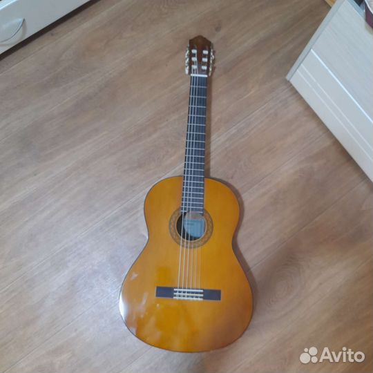 Гитара yamaha c40 с чехлом и укулеле Fabio с чехл