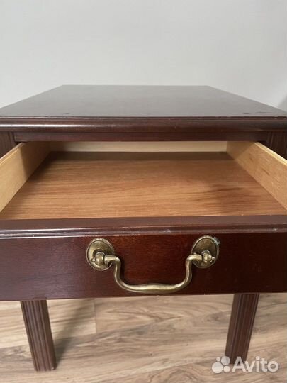 Тумбочка прикроватная Drexel Heritage