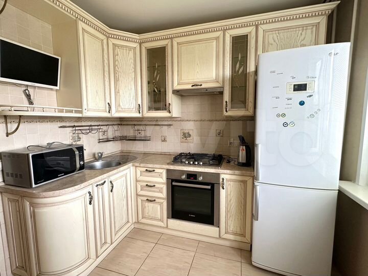 2-к. квартира, 54 м², 5/9 эт.