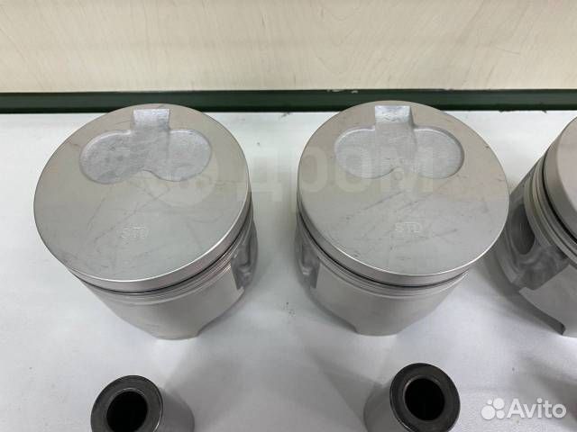 Поршни усиленные комплект Mazda Bongo R2
