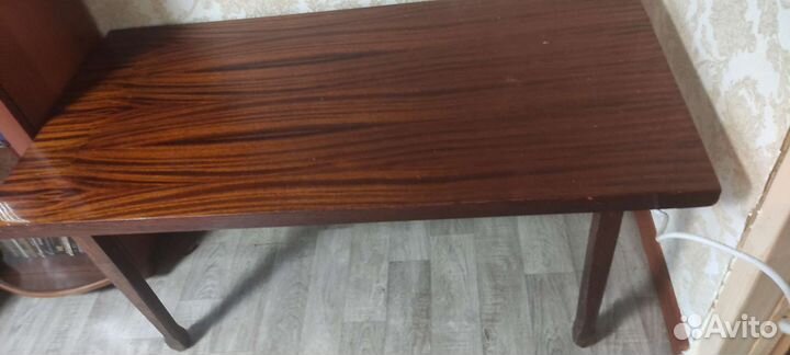 Стол журнальный