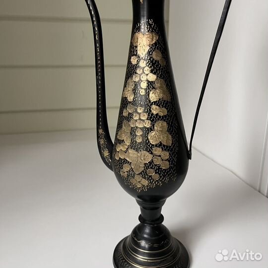 Кувшин металлический, Индия