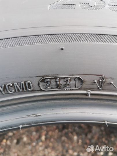 Kumho WinterCraft SUV Ice WS31 235/60 R18