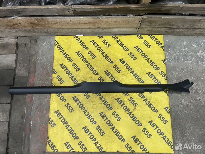 Накладка порога внутренняя правая Volkswagen Polo