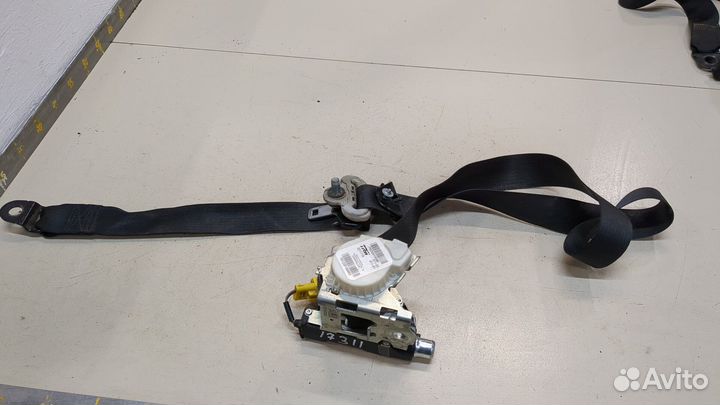 Ремень безопасности левый передний Dodge Grand Caravan